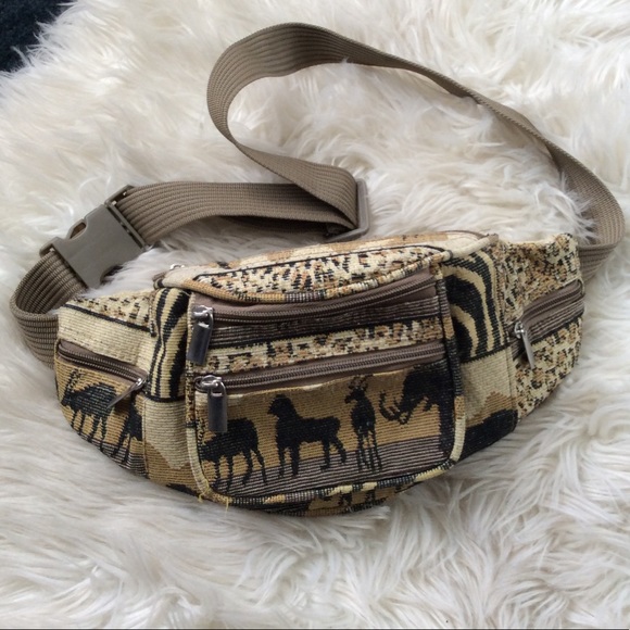 Vintage Handbags - Vintage fanny pack / safari - animal print